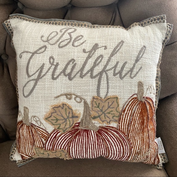 Wendy Bellisimo Purva Hello Fall Be Grateful Autum Fall Themed Accent Pillows - Picture 8 of 15